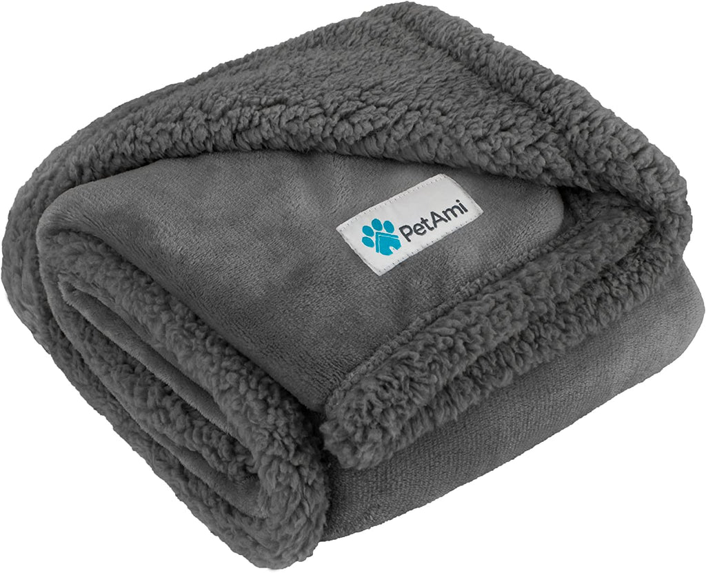 Luxurious Sherpa Dog Blanket - XL Reversible Soft Fleece for Ultimate Comfort & Couch Protection